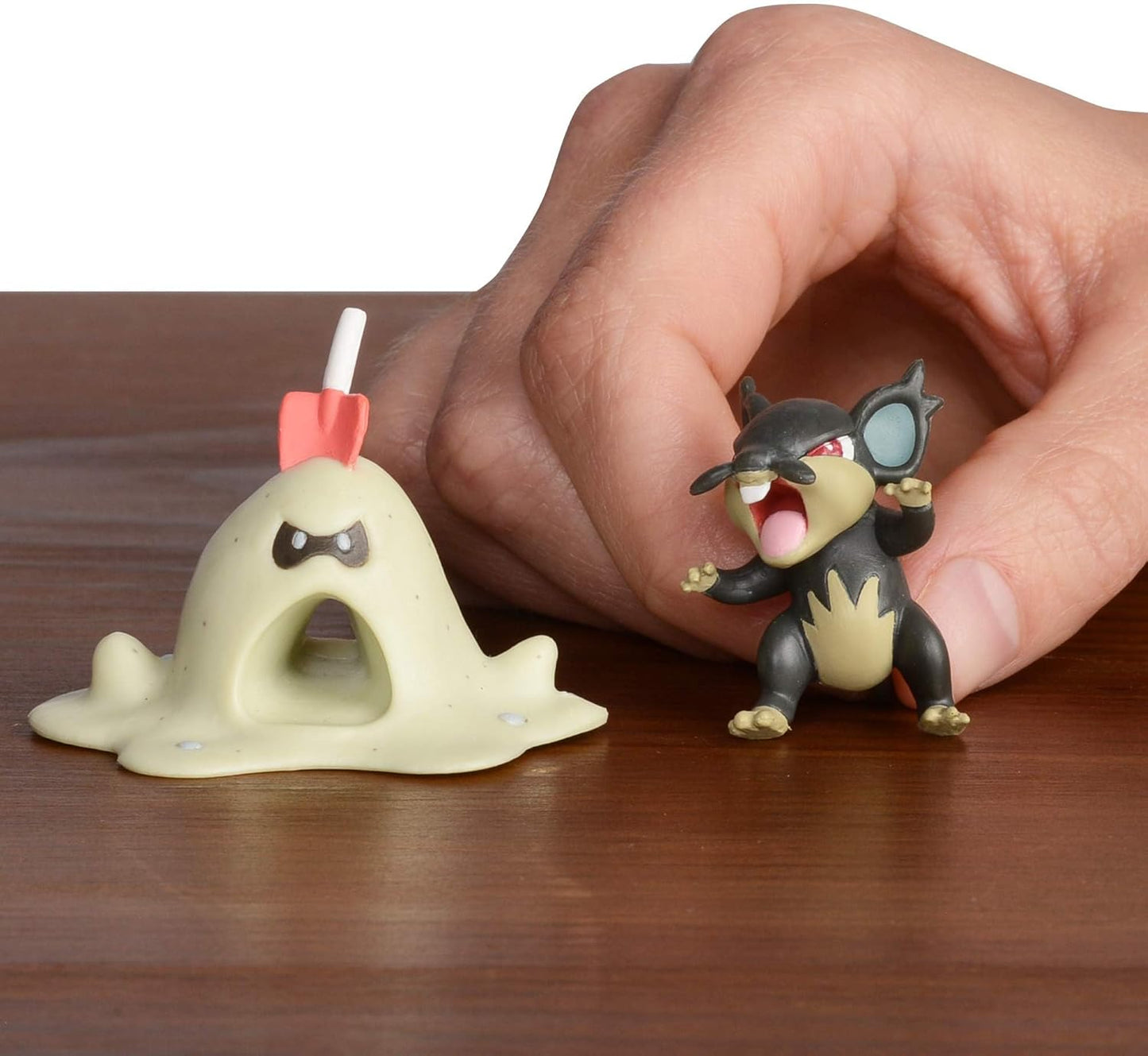 Figura: Pack de Batalla Pokémon - Rattata De Alola & Sandygast